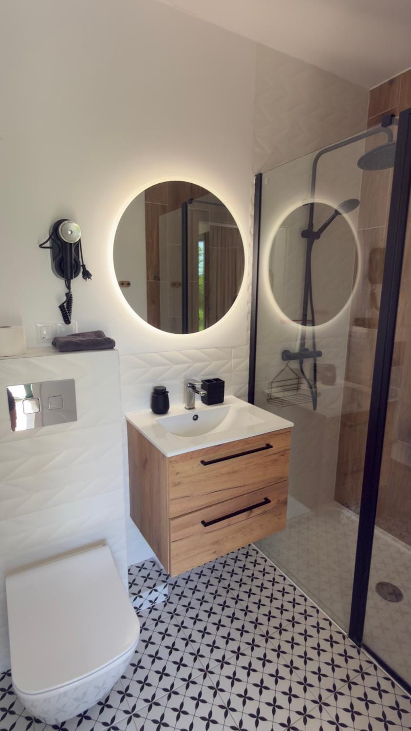 Shower, Bathroom