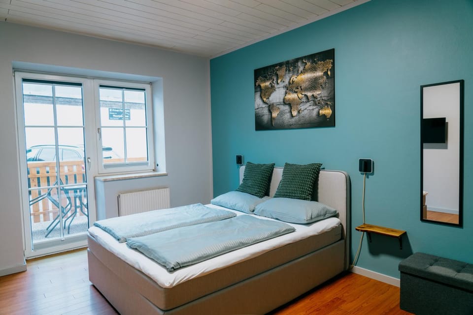 Bed, Photo of the whole room