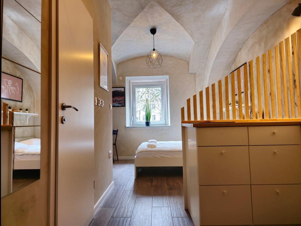 Bed, Kitchen or kitchenette, Photo of the whole room