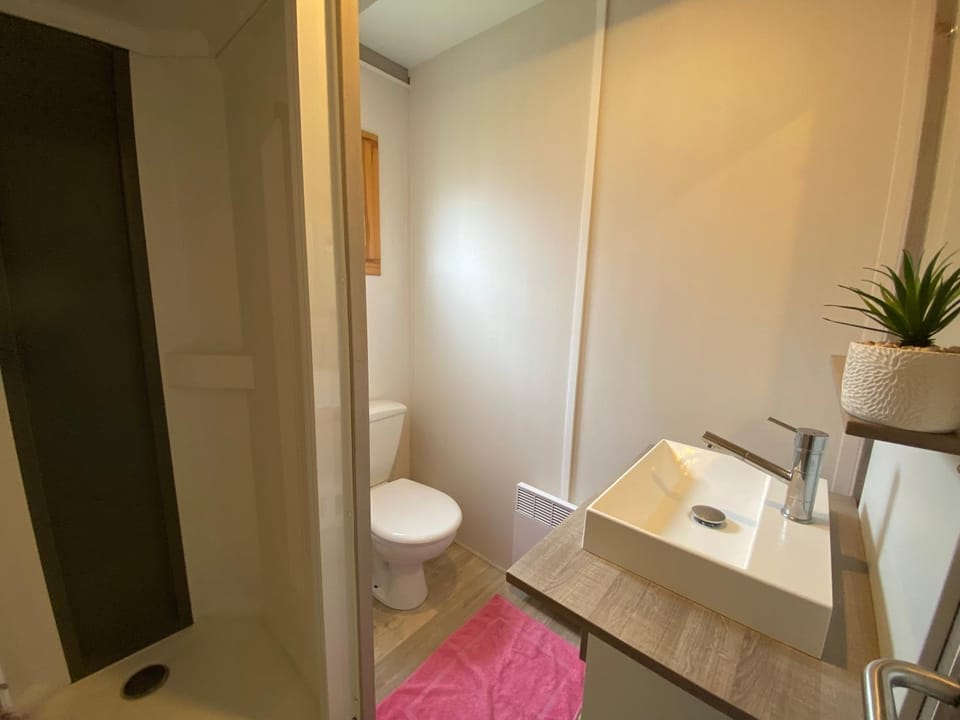 Camping la Venise Verte Campground/ 
RV Resort in Nouvelle-Aquitaine