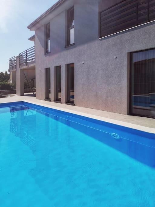 MarCante - designer, romantic pool view Suite Apartment in Istria County