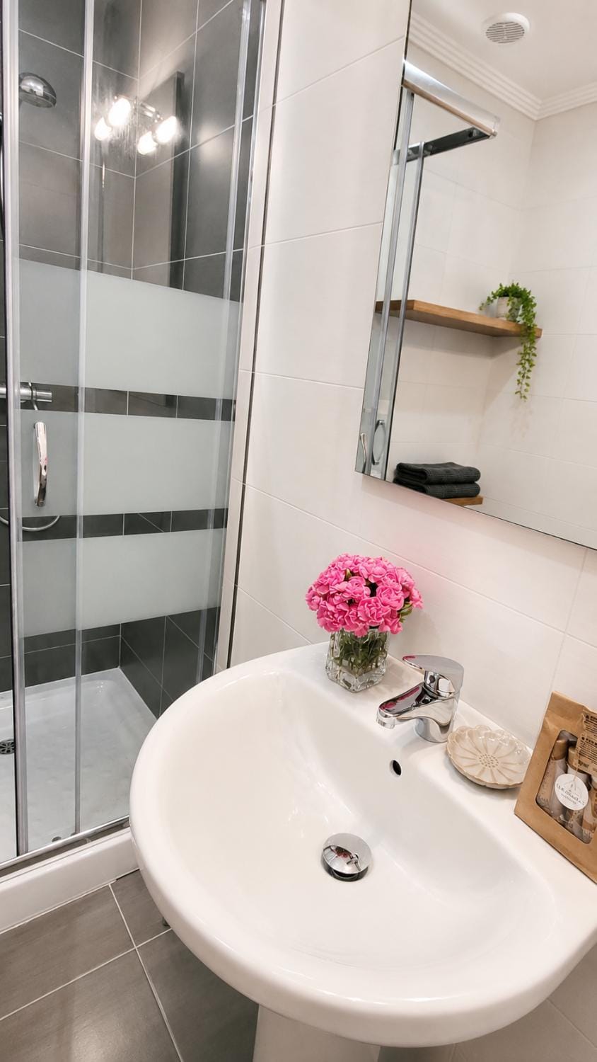 CAROLA l, "Encantador apartamento de estilo marinero a 100m playa Catia" Apartment in Galicia