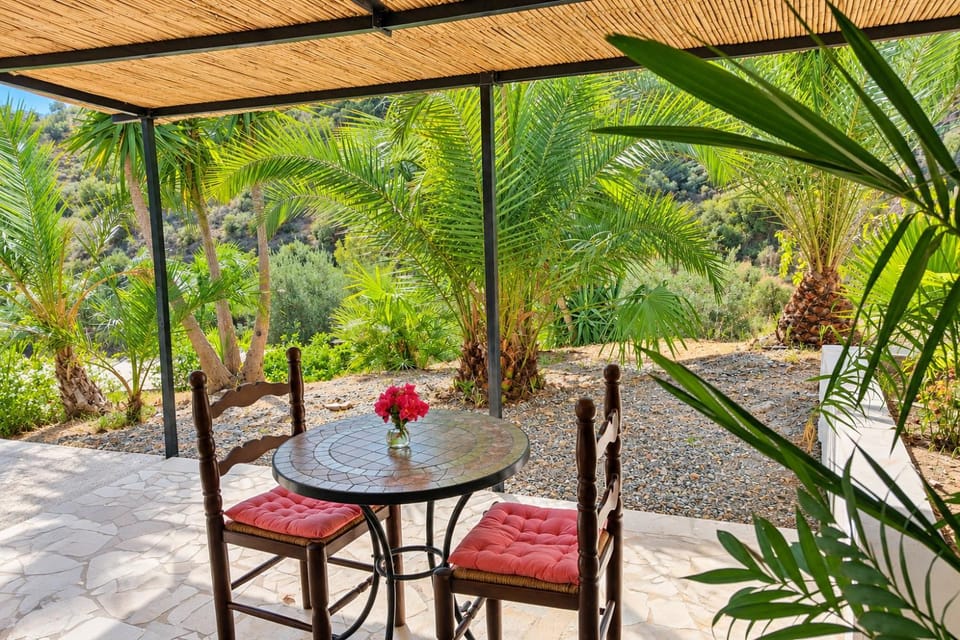 Tiny house 12m2 "ANTON PIECK" in holiday park with 55 m2 pool House in Sierra de las Nieves