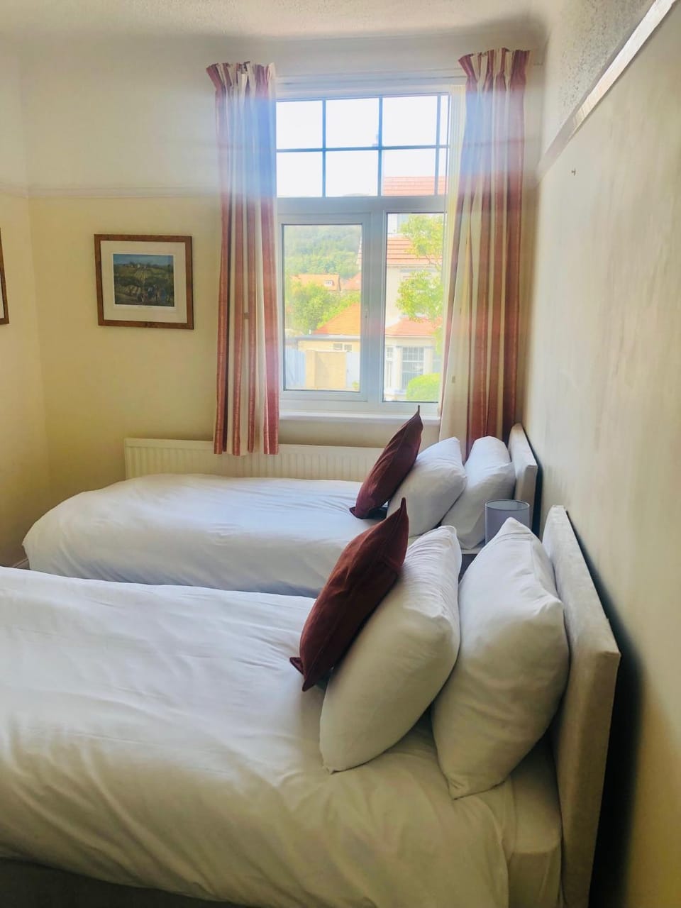 Cleave Court Guest House Bed and Breakfast in Llandudno