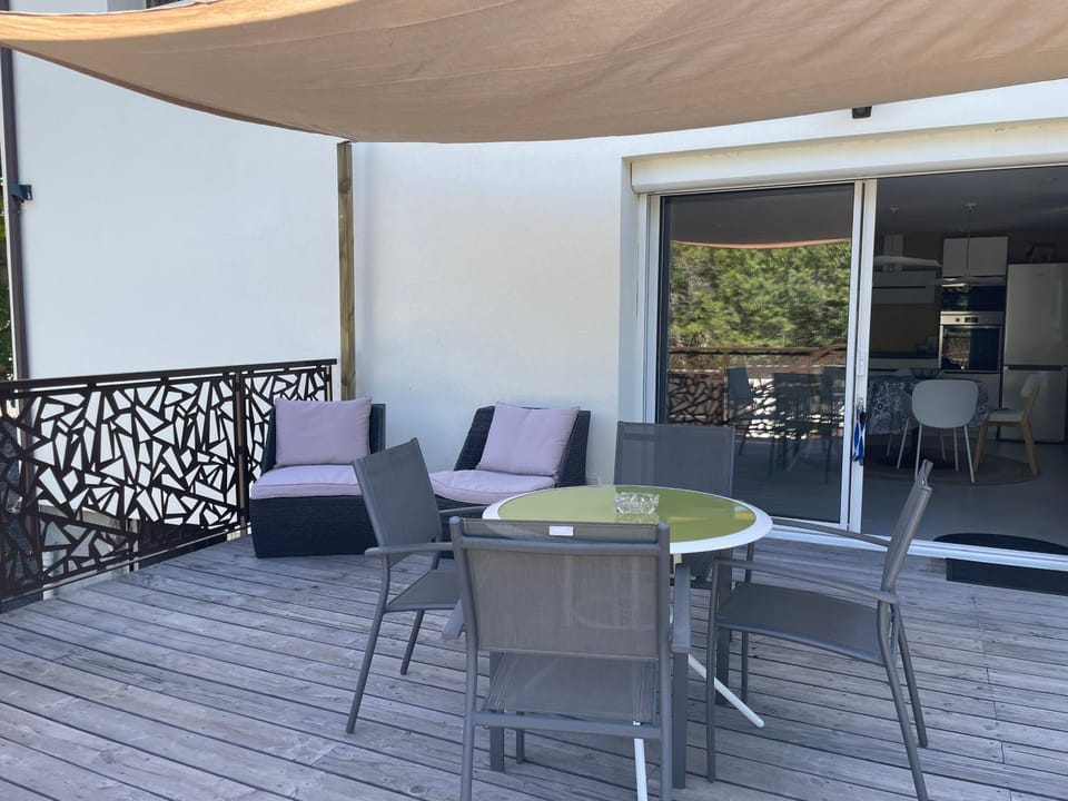 "Luci" proche du Zenith, Arténium Ceyrat, Auvergne, parking privé , Apartment in Auvergne-Rhône-Alpes