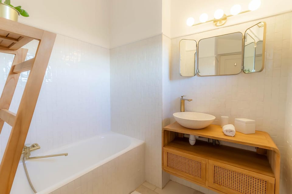 Shower, Bathroom, Bath