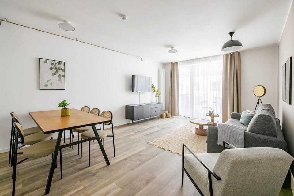 TV and multimedia, Living room, Dining area