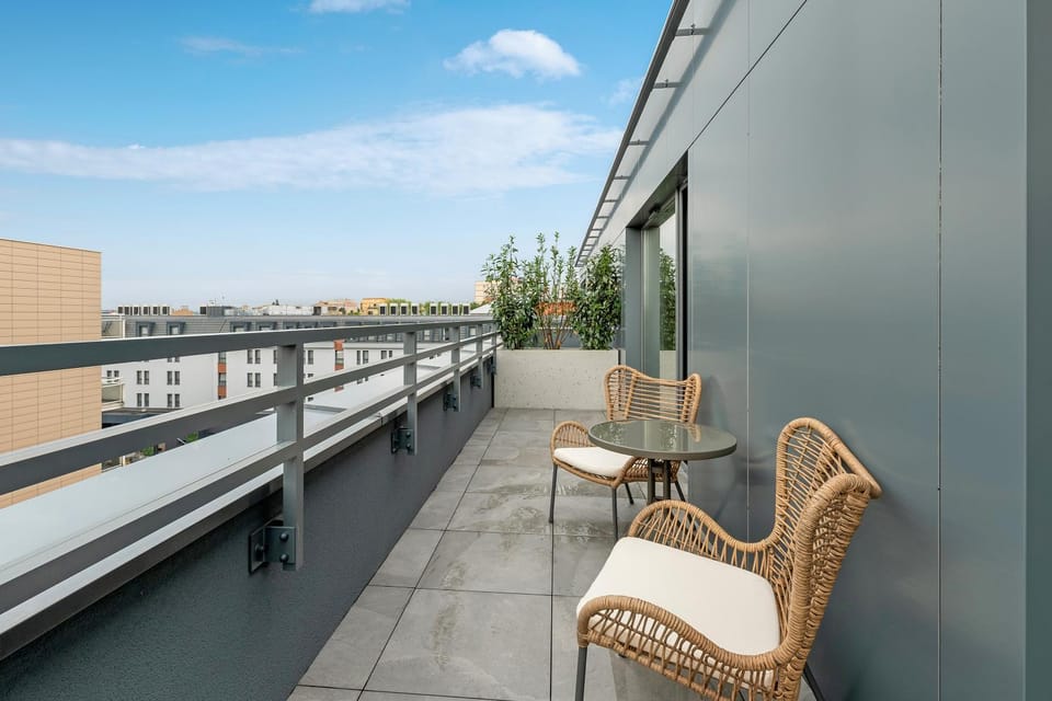 View (from property/room), Balcony/Terrace, Seating area