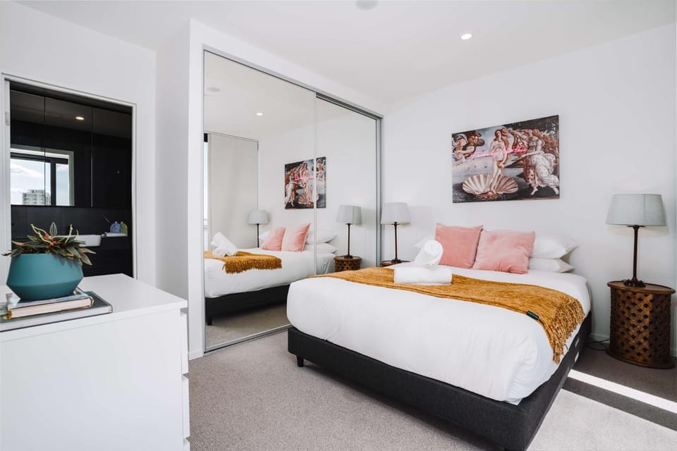 Perfect Located 1-Bed with Great Views & Parking Apartment in Canberra