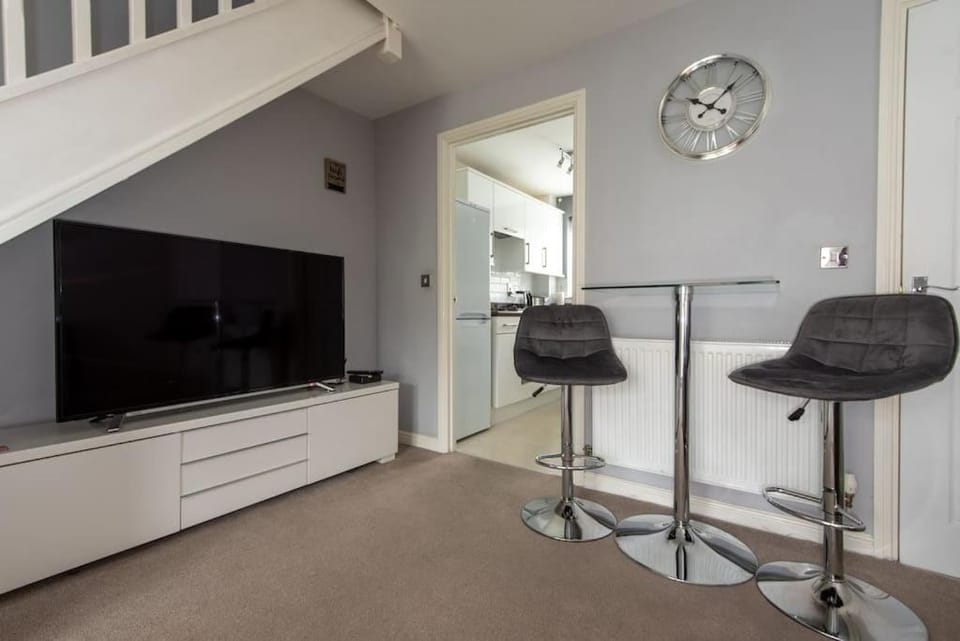 TV and multimedia, Kitchen or kitchenette