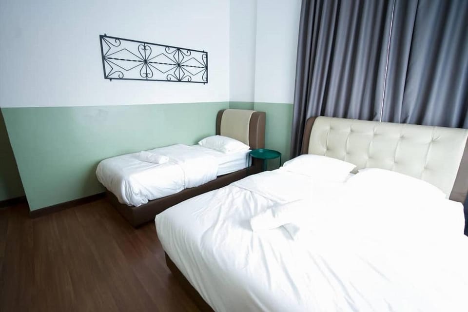 de-Nyony - free water park tickets T&C apply Apartment in Malacca