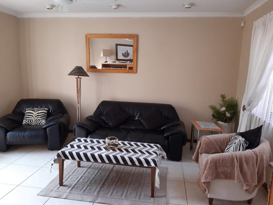Blouberg Cosy 2 bedroom house Apartment in Cape Town