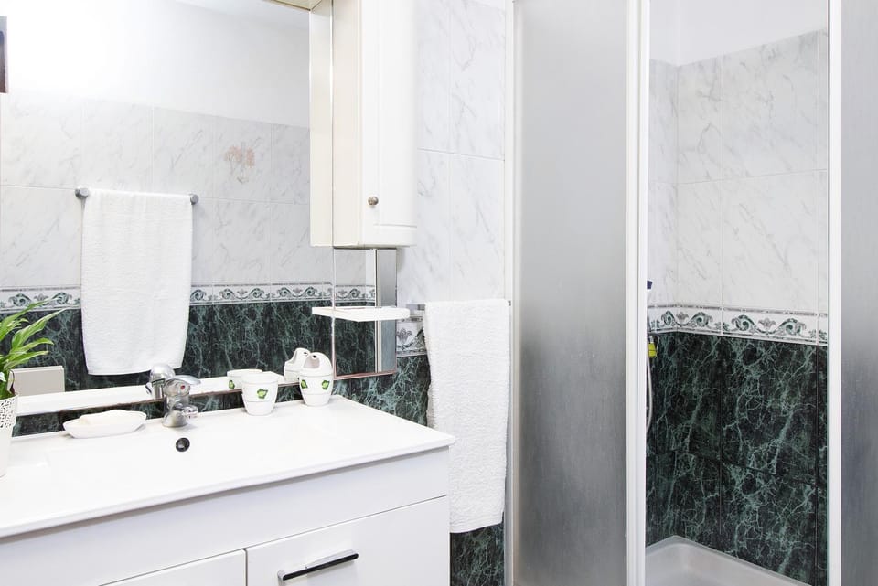 Bathroom, Living room