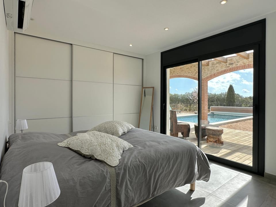 Summer, Balcony/Terrace, Balcony/Terrace, Bedroom, Pool view, Swimming pool