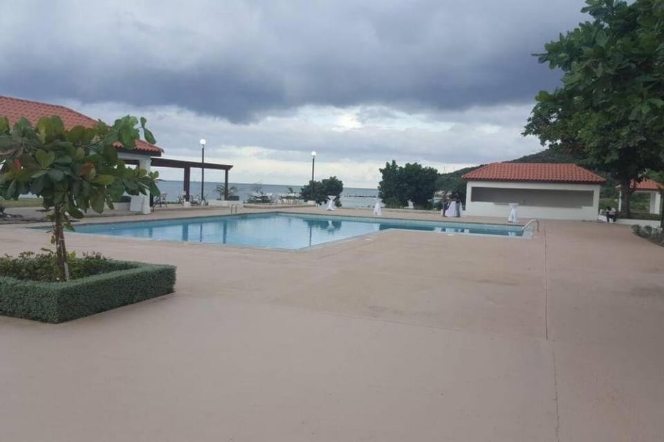 Bay Front Apt 208 Apartment in Portmore