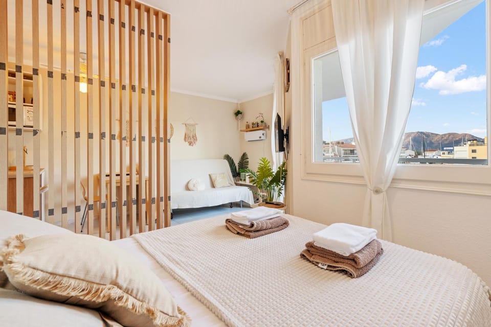 Bed, View (from property/room)
