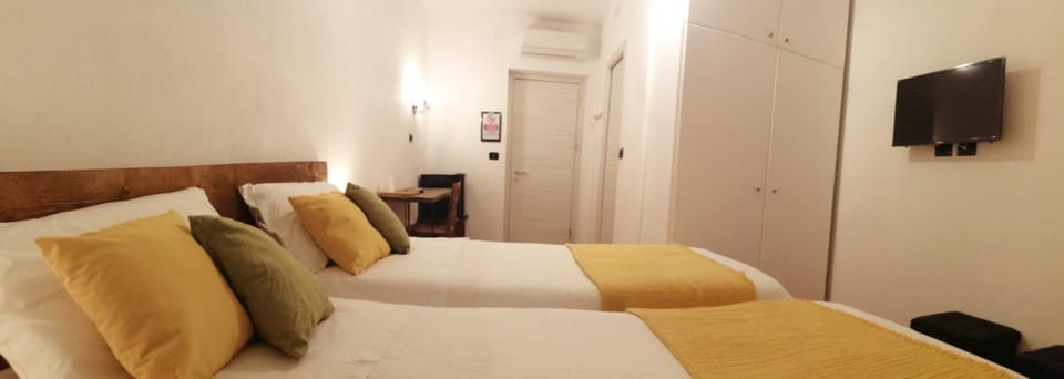 TV and multimedia, Bedroom, air conditioner