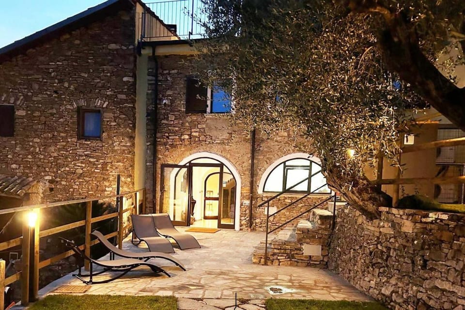 Appartamento Ninì Dachi Farm Apartment in Liguria