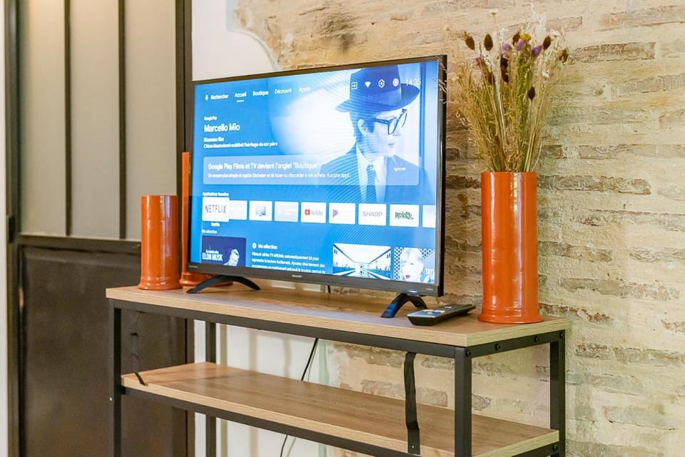 Le Graphique T1 climatisé au Panier Apartment in Marseille