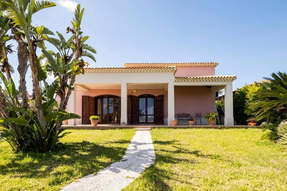 Property building, Garden, Garden view
