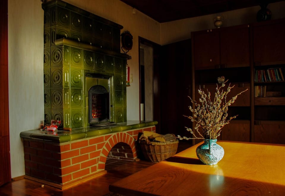 Living room, flat iron