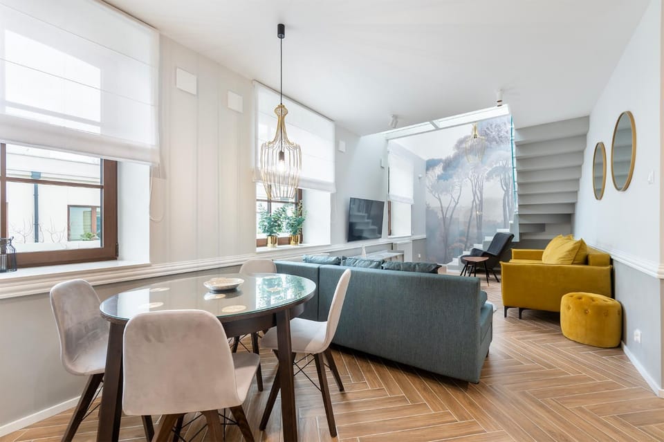 TV and multimedia, Living room, Dining area