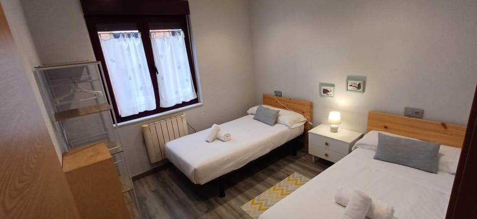 175A Apto La Arena 3 dormitorios by R2R Consulting Apartment in Gijón