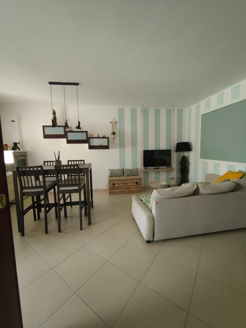Facade/entrance, Living room, Lounge or bar, Seating area, Entertainment