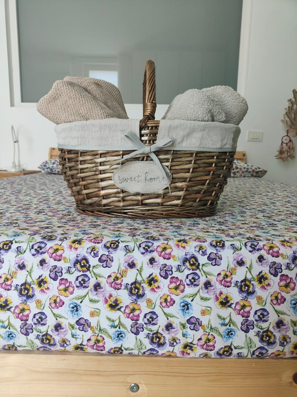 Decorative detail, Bedroom, towels, towels
