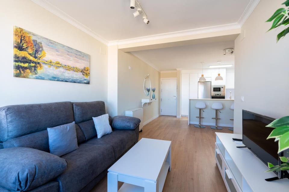 TV and multimedia, Kitchen or kitchenette, Living room, Seating area
