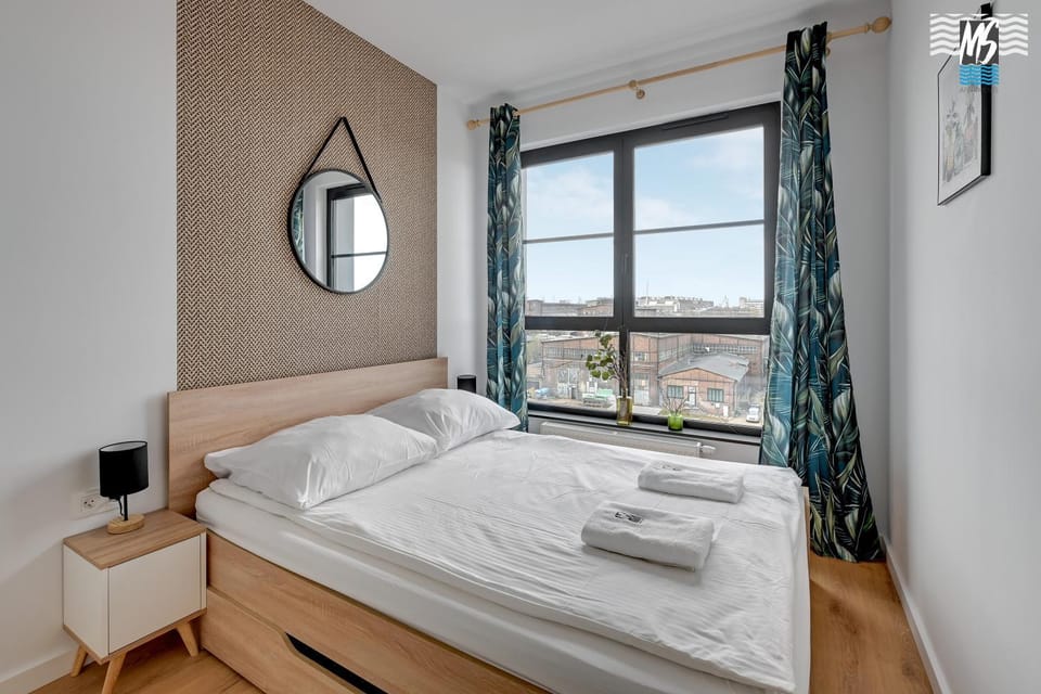 Bed, View (from property/room), Bedroom, towels
