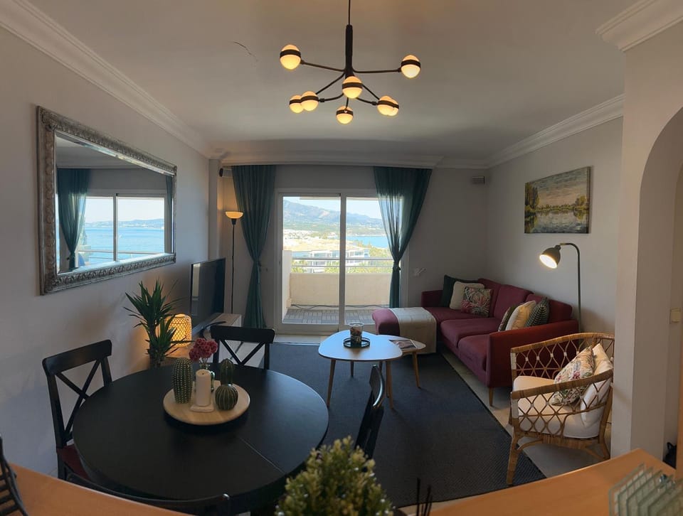 TopMarbella Marina Banus luxurious apartment, Sea and mountain views Apartment in Marbella