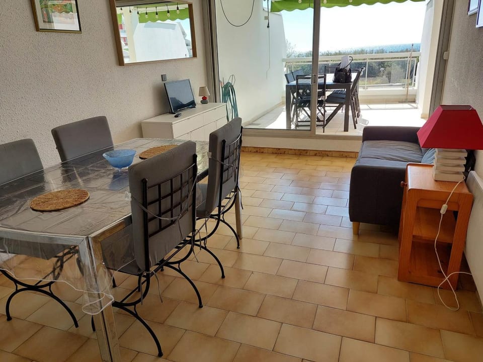 Appartement à La Grande Motte avec terrasse et parking - FR-1-716-37 Apartment in La Grande-Motte