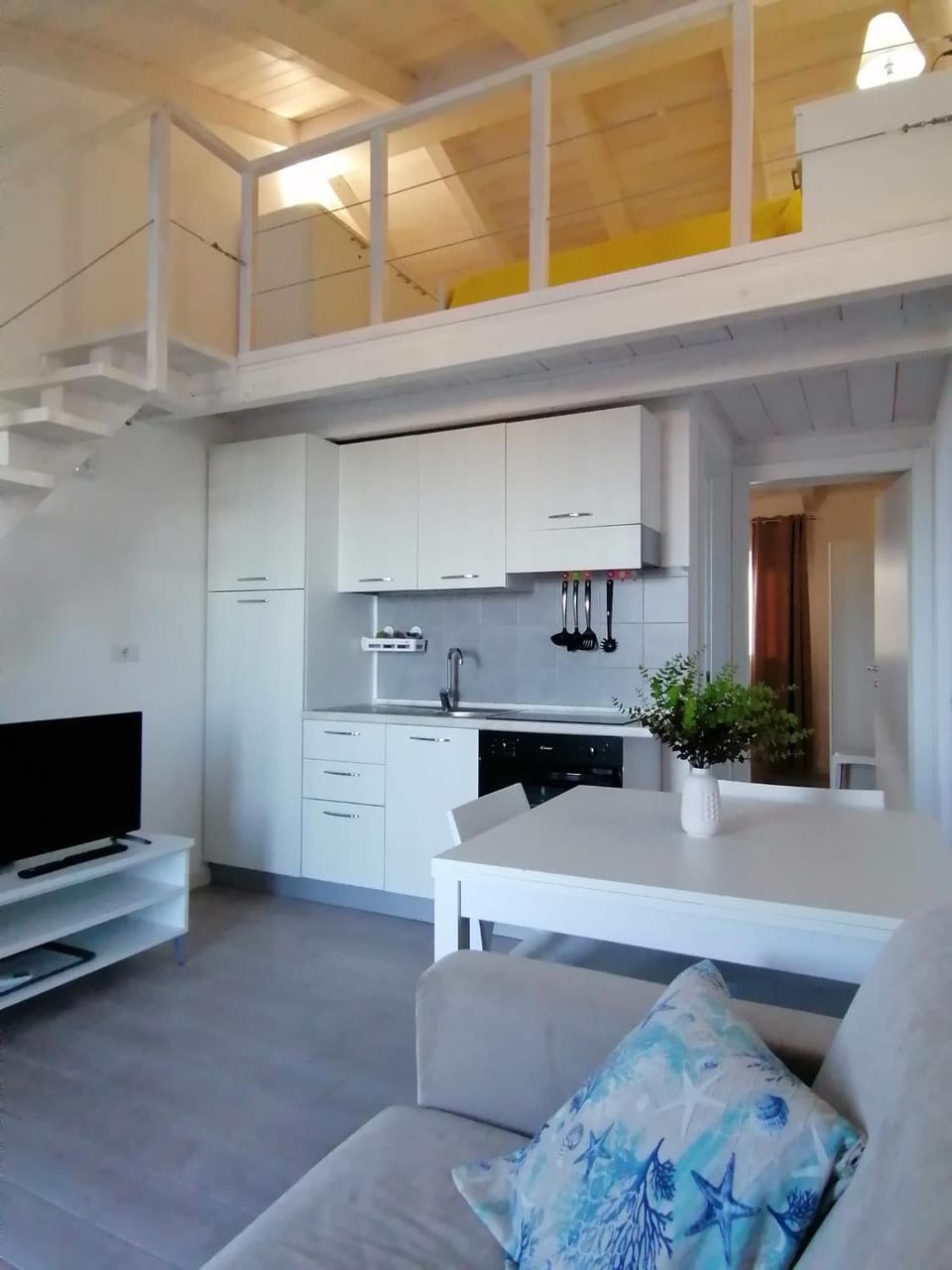View (from property/room), Kitchen or kitchenette