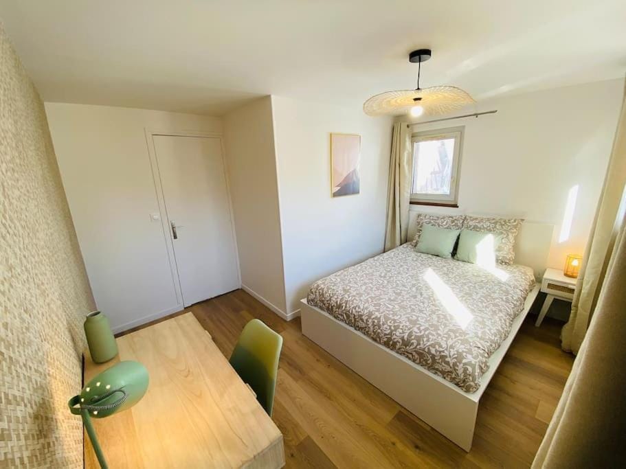 Les Deux Anges Apartment in Rouen