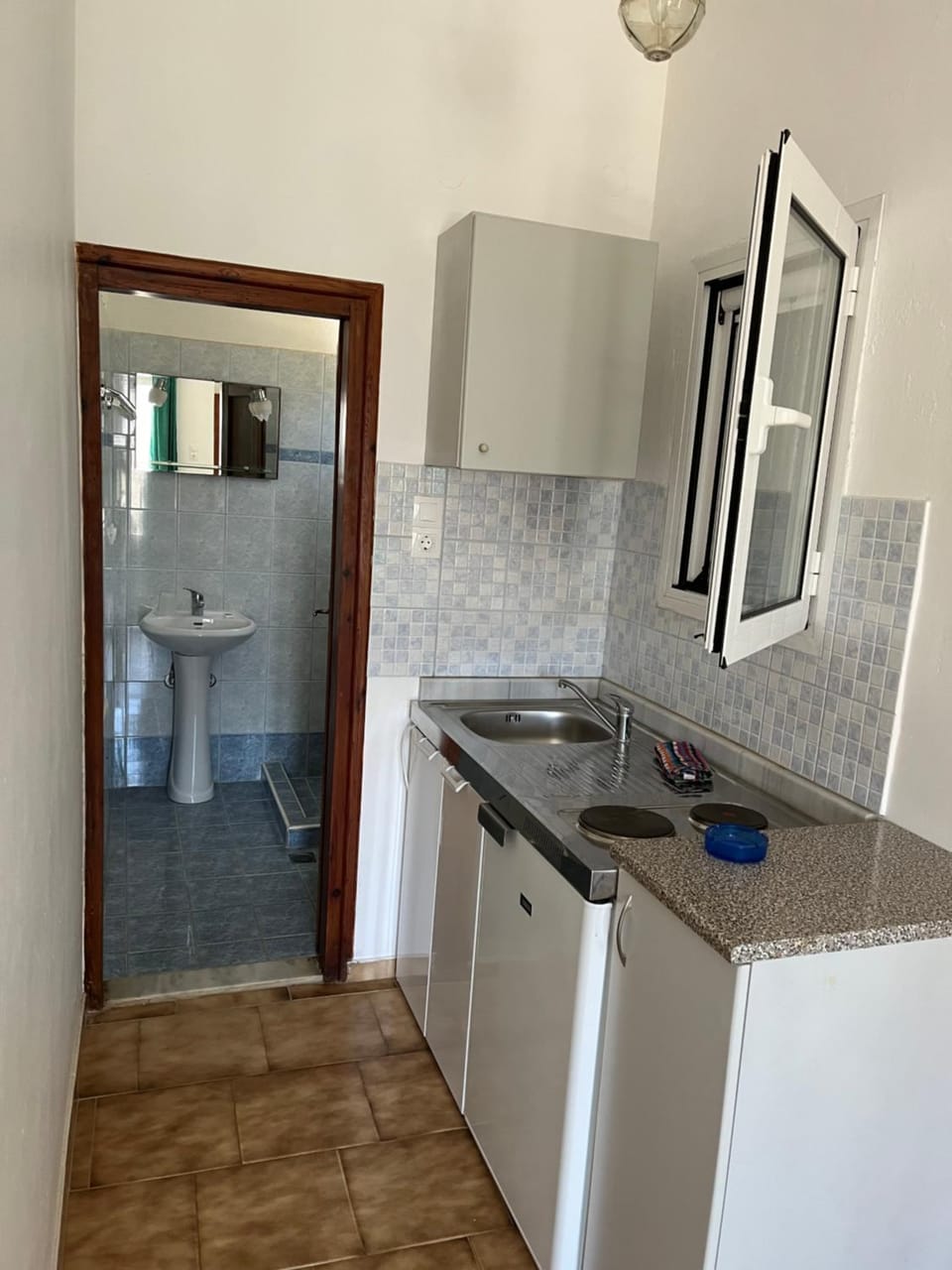 Toilet, Bathroom, Kitchen or kitchenette