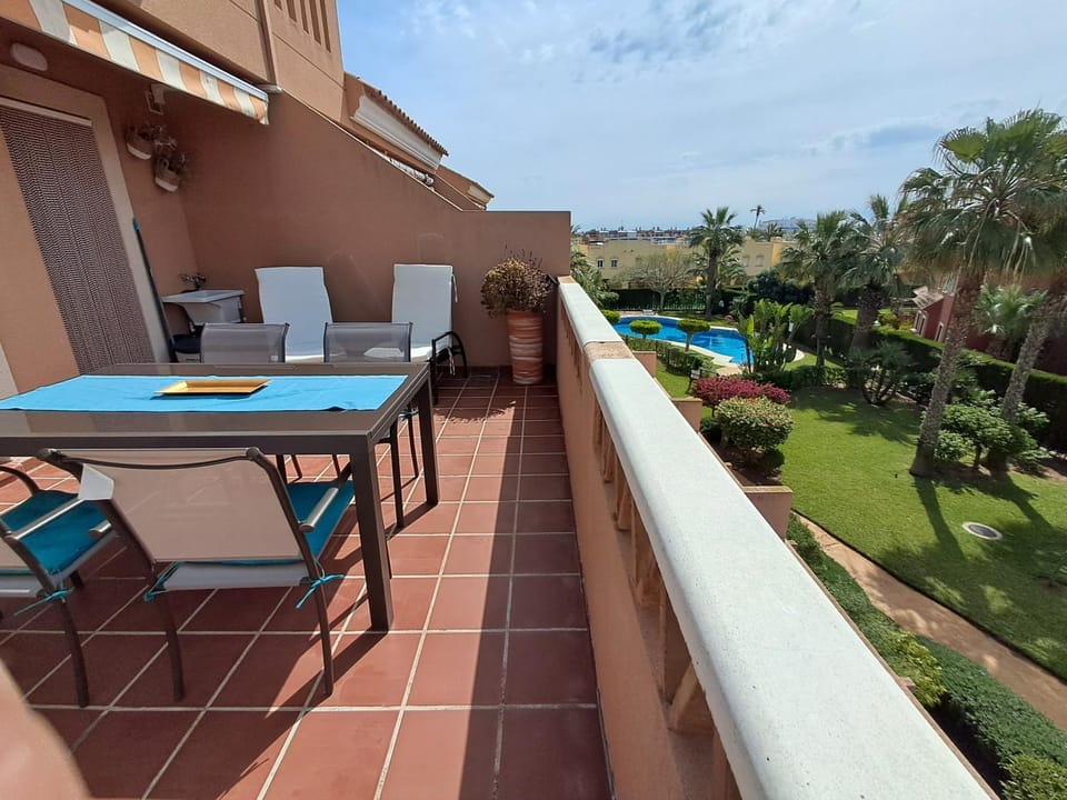 Balcony/Terrace, Garden view