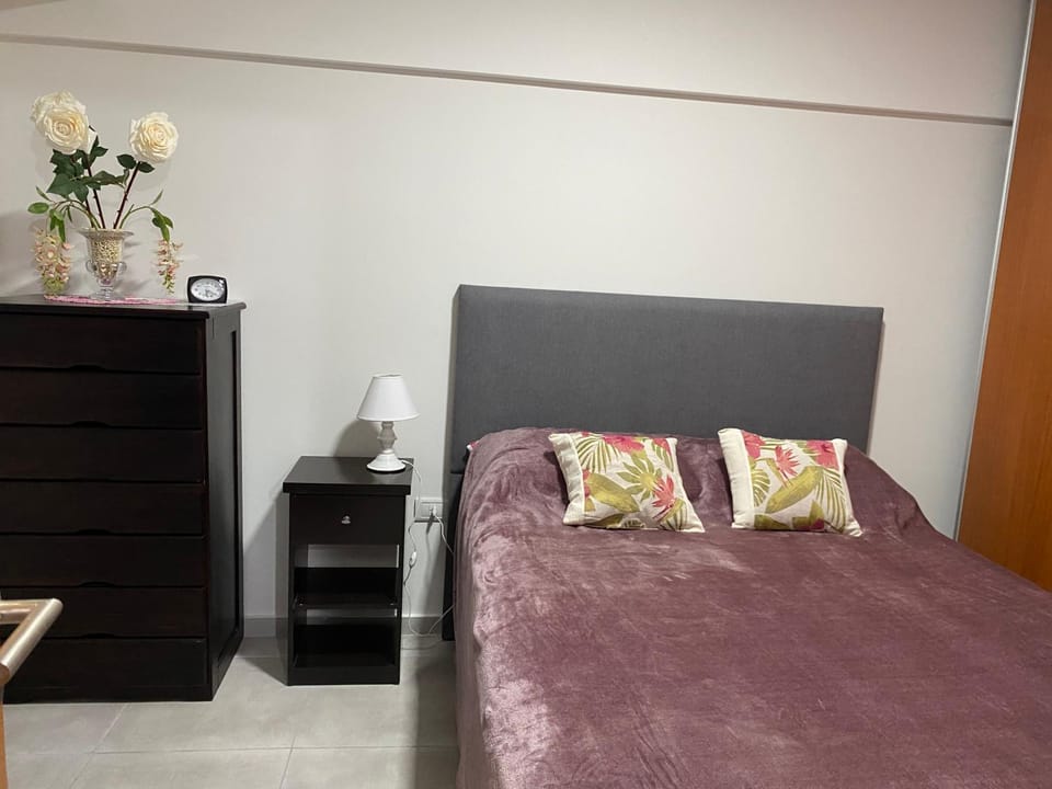 Mini holiday dpto , no fumar opción cochera,costo adicional Apartment in Rosario