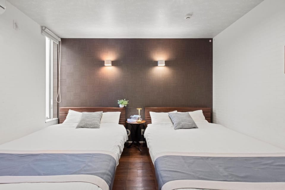 #3南海なんば駅より徒歩８分/Wi-Fiあり/Nintendo Switchあり/４ベッド Apartment in Osaka