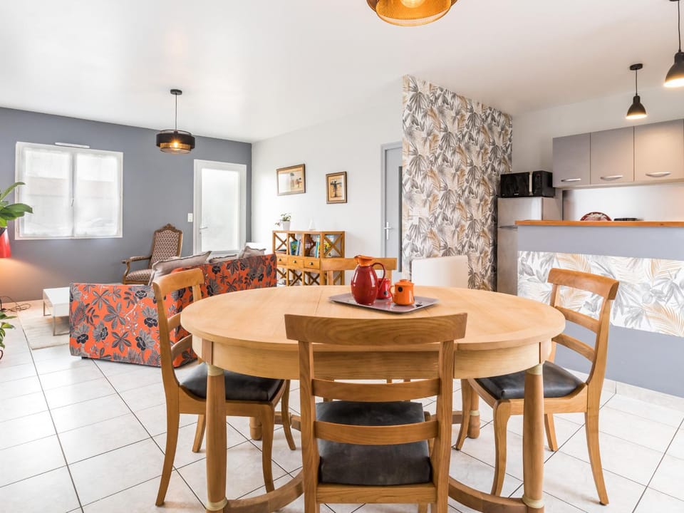 Maison Calme avec Jardin Clos, Près de Pornic et Nantes, Wifi et Équipements Bébé Inclus - FR-1-306-1239 House in Pays de la Loire