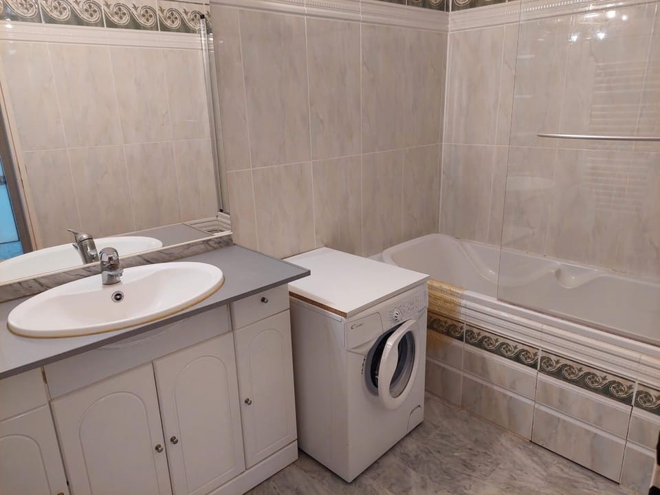 Appartement 2 pièces avec balcon et parking, à 250m de la plage - FR-1-716-3 Apartment in La Grande-Motte