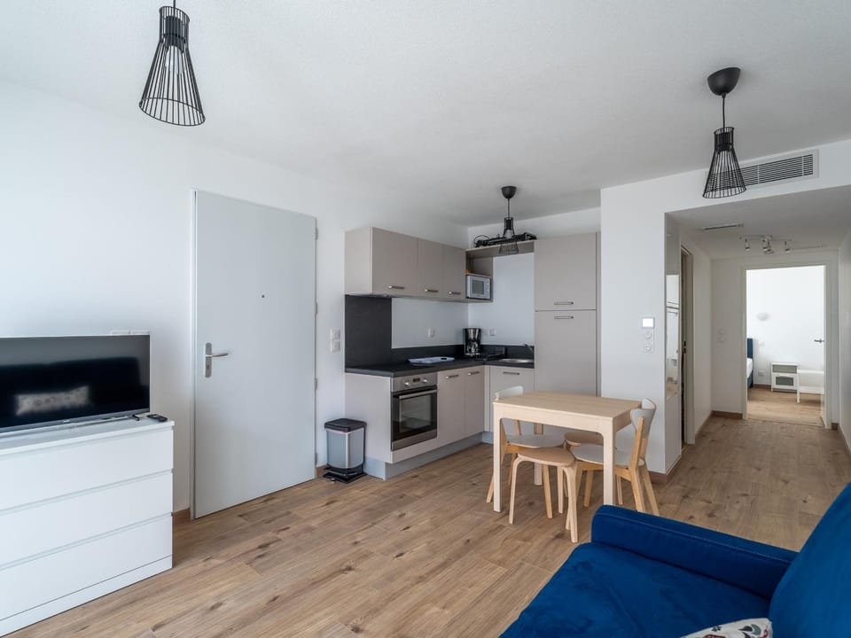 Appartement Neuf 3* à Mimizan - 100m de l'Océan, Piscine, Clim, WiFi, 4 Pers, Ménage inclus - FR-1-50-112 Apartment in Mimizan