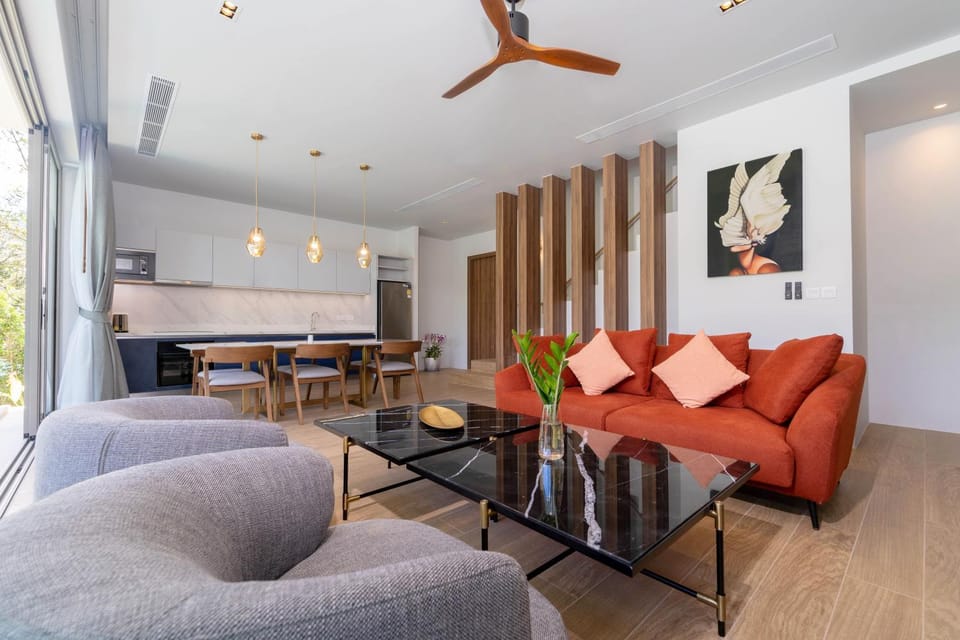Living room, Dining area
