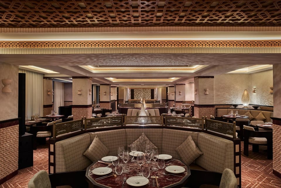 Restaurant/places to eat, Food and drinks
