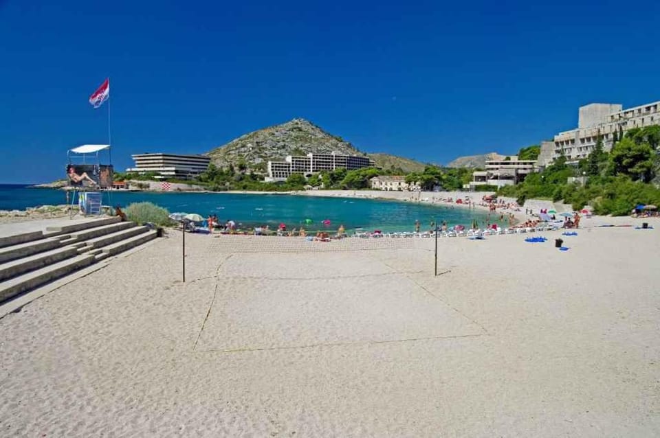 Nearby landmark, Summer, Beach