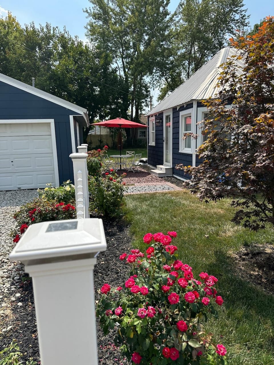 Charming 2 bedroom cottage 2 blocks from lake House in Buckeye Lake