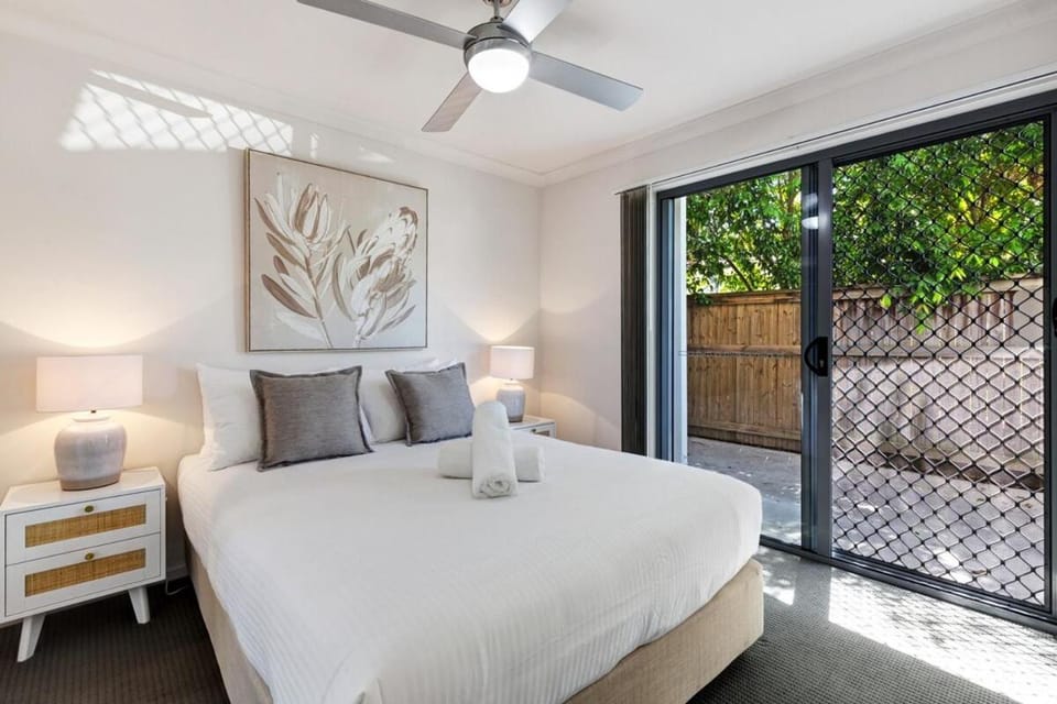 MARJ12- Stylish and Spacious Apartment in Sunshine Coast