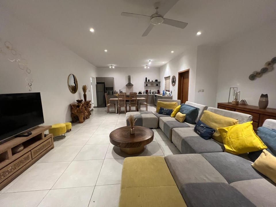 La Mivoie pieds dans l'eau Apartment in Rivière Noire District, Mauritius