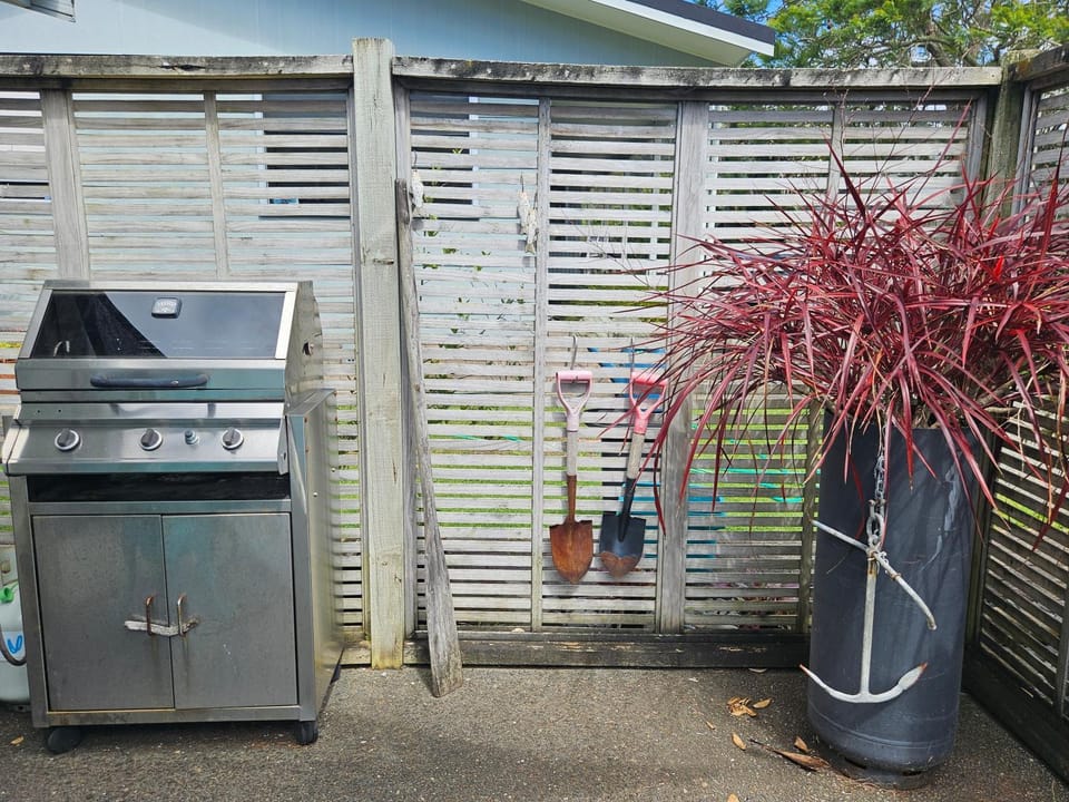 Diamond Retreat Bed and Breakfast in Auckland Region