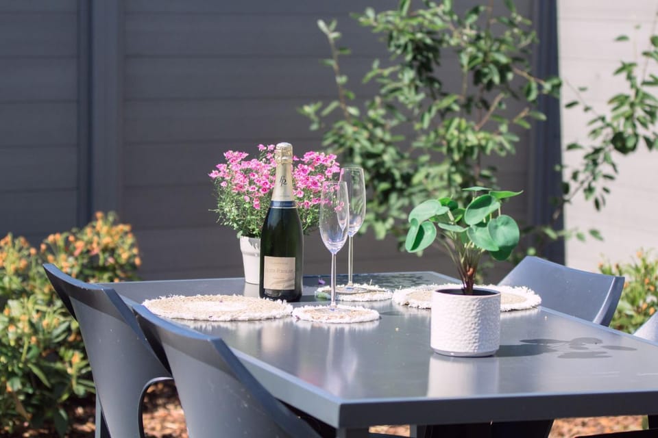 Garden, Balcony/Terrace